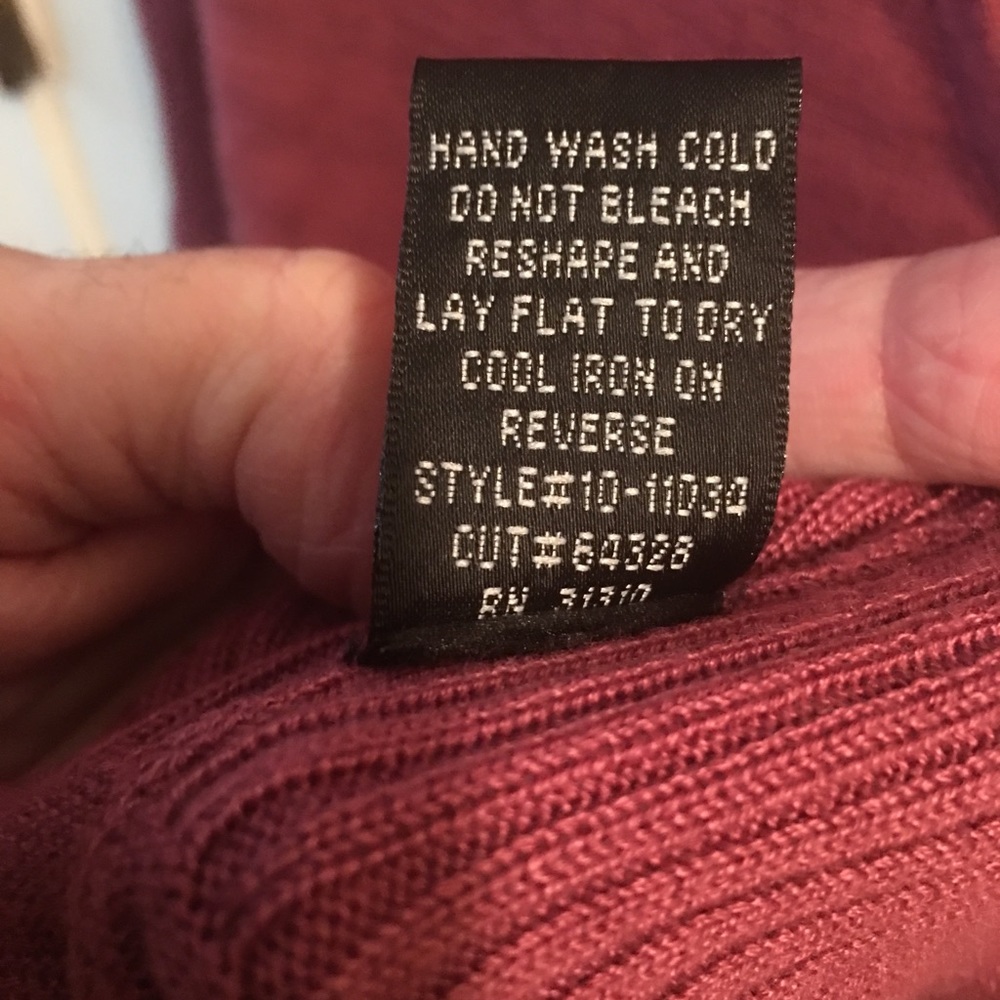 Sweater - Picture 6 of 6